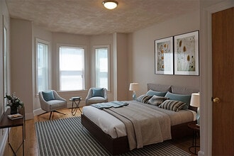 20 Norumbega Ter, Unit 1 in Waltham, MA - Foto de edificio - Building Photo