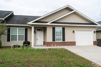 130 Stonegate Cir in Loudon, TN - Foto de edificio - Building Photo