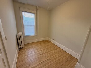 1068 N Woodbridge St in St. Paul, MN - Building Photo - Building Photo