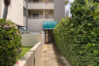 Edens Garden in Honolulu, HI - Foto de edificio - Building Photo