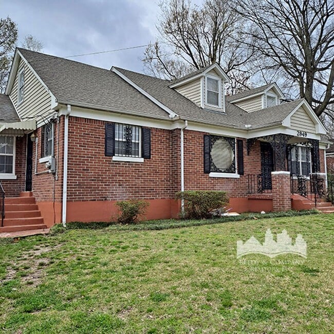 property at 2949 Yale Ave