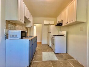 889 Edwin St NW in Atlanta, GA - Building Photo - Building Photo