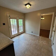 8813 Quails Bend Ln in Knoxville, TN - Building Photo - Building Photo