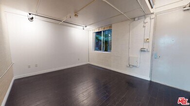 1130 Flower St in Los Angeles, CA - Building Photo - Building Photo