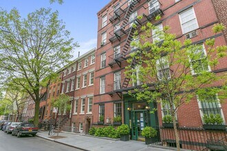 20 Bethune St in New York, NY - Building Photo - Building Photo