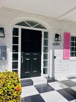 125 S Shore Dr in Miami Beach, FL - Building Photo