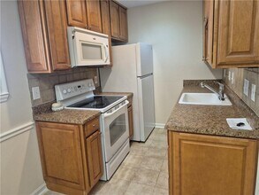 49 Monet Ct NW in Atlanta, GA - Building Photo - Building Photo
