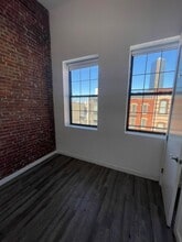 139 Newark Ave in Jersey City, NJ - Building Photo - Building Photo