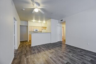 Sterling Pointe in Flagstaff, AZ - Building Photo