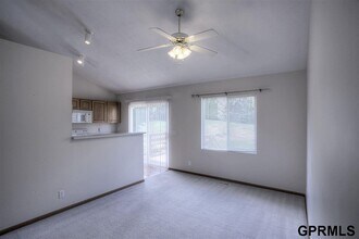 13520 Westport Cir in Bellevue, NE - Building Photo - Building Photo
