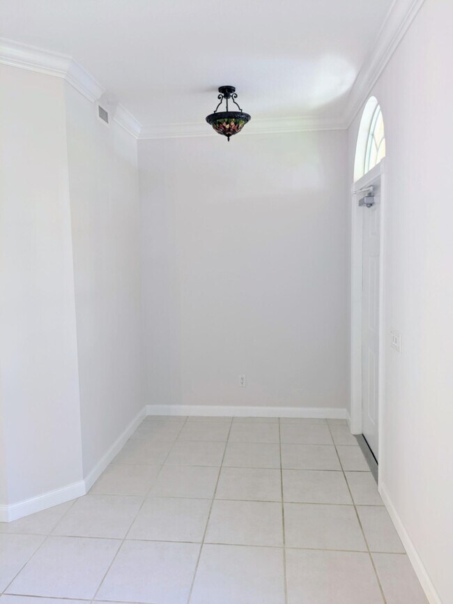 143 Middlebury Dr in Jupiter, FL - Building Photo - Building Photo