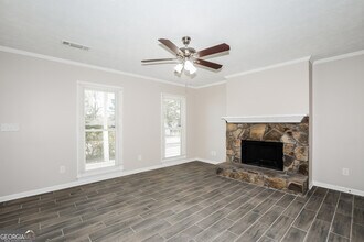 369 Hillridge Dr in Lawrenceville, GA - Building Photo - Building Photo