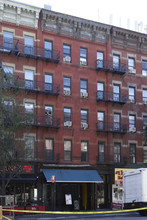 714 Ninth Ave in New York, NY - Foto de edificio - Building Photo