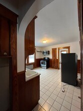 11 Eaton St, Unit 11 Eaton St - Unit 1 in Lewiston, ME - Foto de edificio - Building Photo