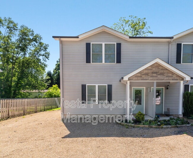 property at 10 Riddle Rd
