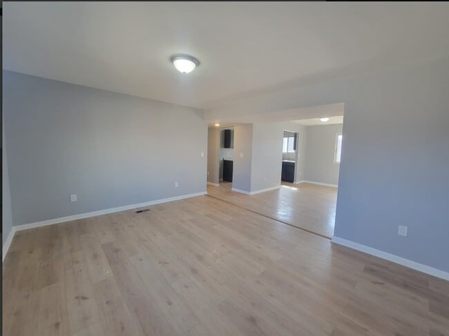 property at 1816-1816 N James H McGee Blvd