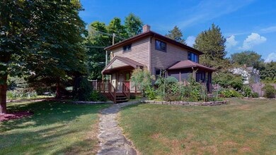 1117 Rocky Beach Rd, Unit A Coach House in Johnsburg, IL - Building Photo - Building Photo