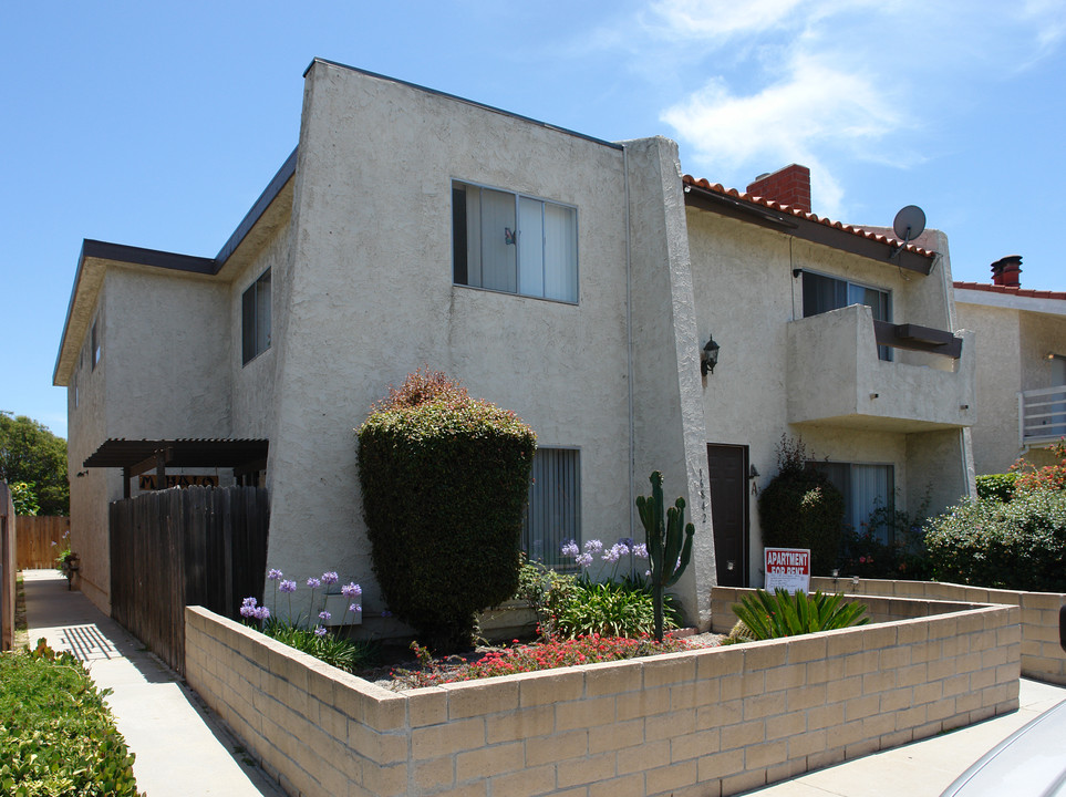 16842 Lynn St in Huntington Beach, CA - Building Photo