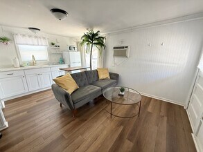 7 Bay Rd in South Portland, ME - Building Photo - Building Photo