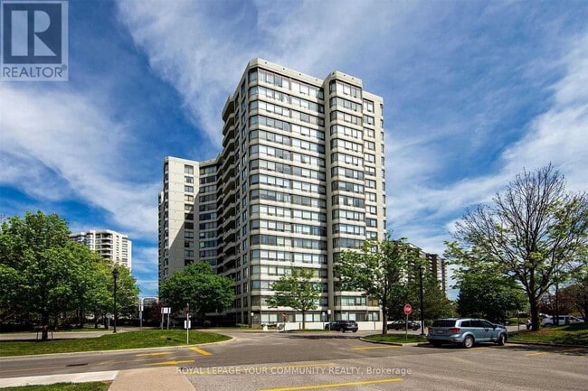1121-1121 Steeles Ave W