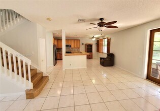 723 Juniper Ln in Weston, FL - Building Photo - Building Photo