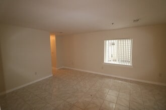 14495 Vauxhall Dr in Sterling Heights, MI - Building Photo - Building Photo