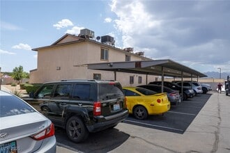 3505 Rio Robles Dr in North Las Vegas, NV - Building Photo - Building Photo