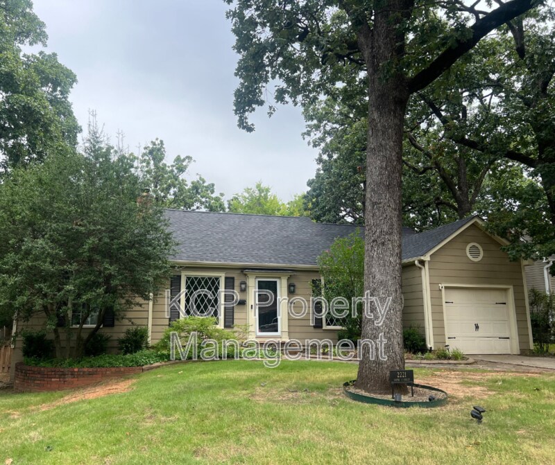 2221 S U St in Fort Smith, AR - Building Photo