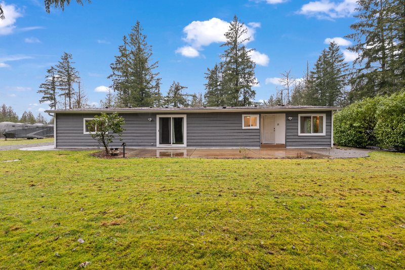 26620 SE Summit Landsburg Rd in Ravensdale, WA - Building Photo