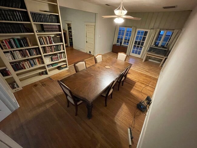 2501 N Hughes Ave in Fort Worth, TX - Building Photo - Building Photo