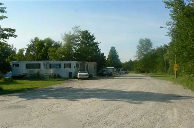 Bare point Estates in Alpena, MI - Foto de edificio - Building Photo