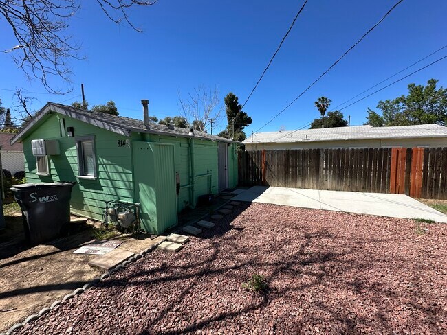 814 Edgar Ave, Unit 814.5 in Beaumont, CA - Building Photo - Building Photo