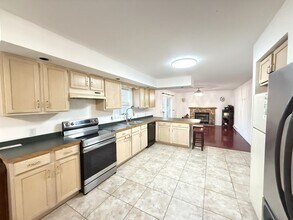 6486 Decker Rd in Bushkill, PA - Building Photo - Building Photo