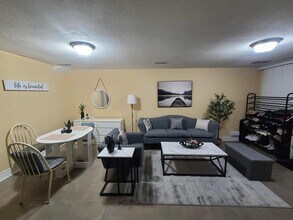 Spacious 1 Bedroom Apartment for rent in Toronto, ON - Building Photo - Building Photo