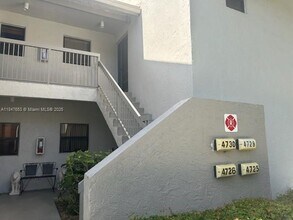 4729 NW 22nd St in Coconut Creek, FL - Building Photo - Building Photo