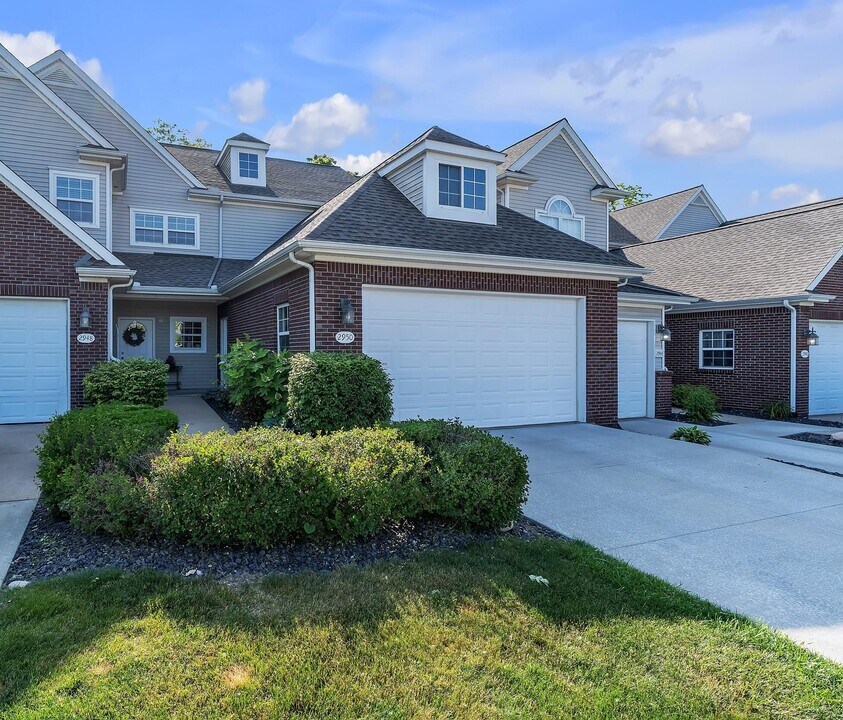2950 Hunley Dr in Ann Arbor, MI - Building Photo