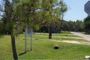 Live Oak Mobile Home Park Apartments