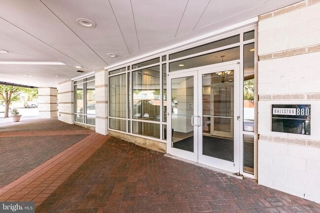 880 N Pollard St in Arlington, VA - Building Photo - Building Photo