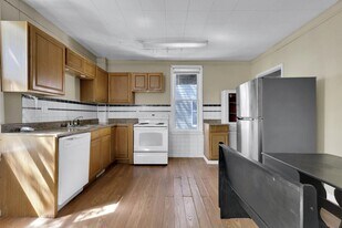 356 Stewart St in Morgantown, WV - Building Photo