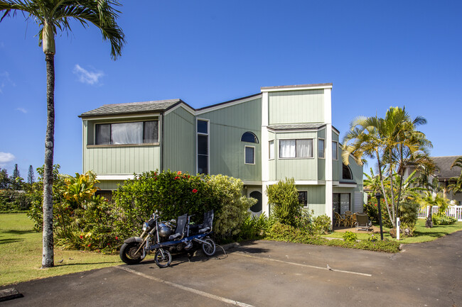 3800 Kamehameha Rd in Princeville, HI - Foto de edificio - Building Photo