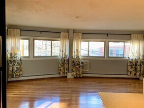 348 Franklin St, Unit 2A in Cambridge, MA - Building Photo - Building Photo