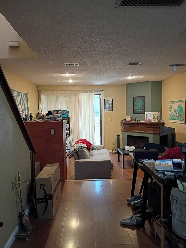 7316-7122 Wood Hollow Dr in Austin, TX - Building Photo - Building Photo