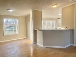 119 Riverfield Dr in Statesville, NC - Foto de edificio - Building Photo