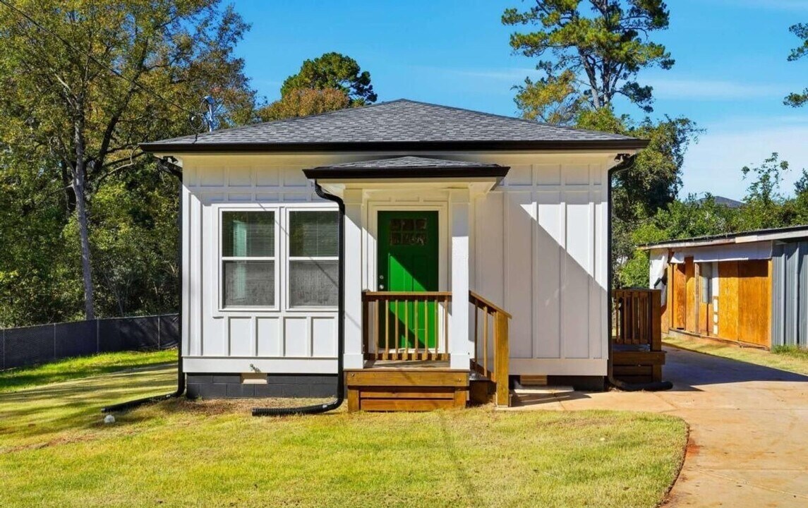 164 Indiana Ave in Athens, GA - Building Photo