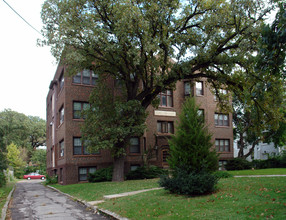 Lenox Properties in Des Moines, IA - Foto de edificio - Building Photo