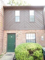 2303 Hartsfield Way in Tallahassee, FL - Building Photo