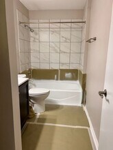 1167 Abbey Ln, Unit E7 in Chesterton, IN - Building Photo - Building Photo