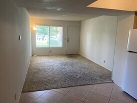 9645 Spyglass Ave, Unit 9645 in Desert Hot Springs, CA - Building Photo