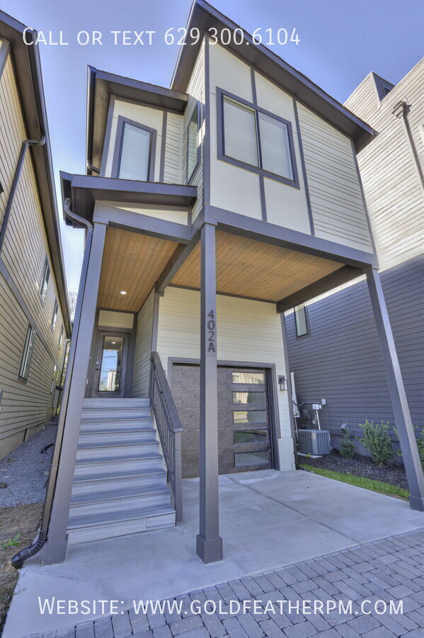 property at 402 E Trinity Ln