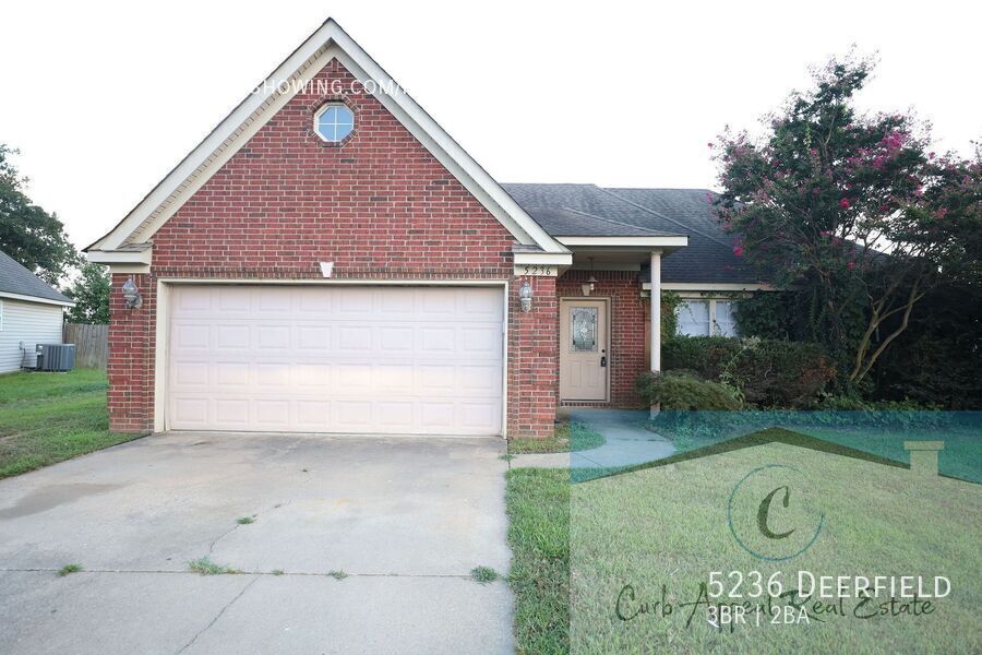 5236 Deerfield Dr in Jonesboro, AR - Building Photo